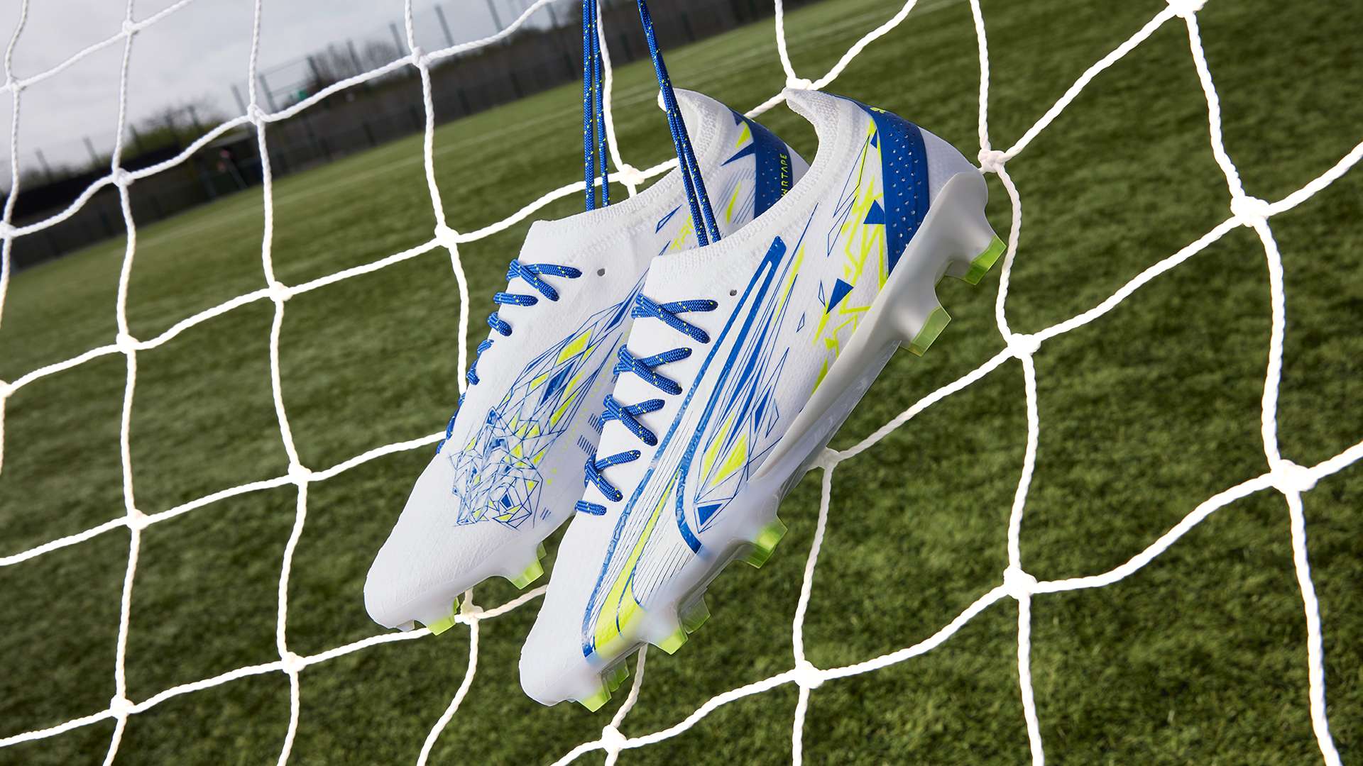 对抗中屹立 对抗中屹立