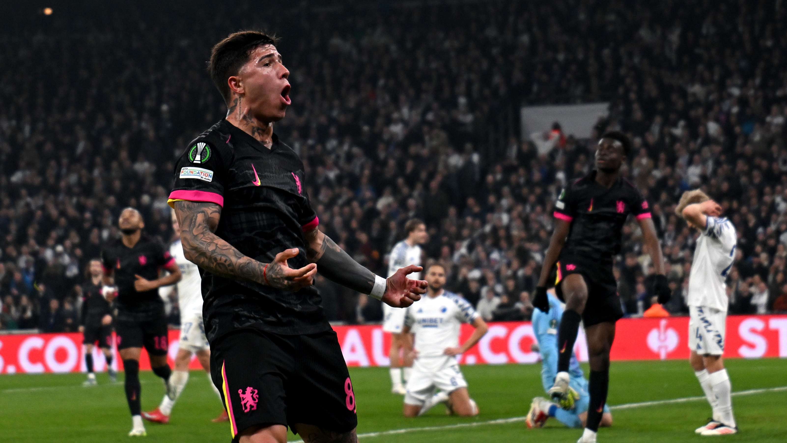 推动他在英 推动他在英